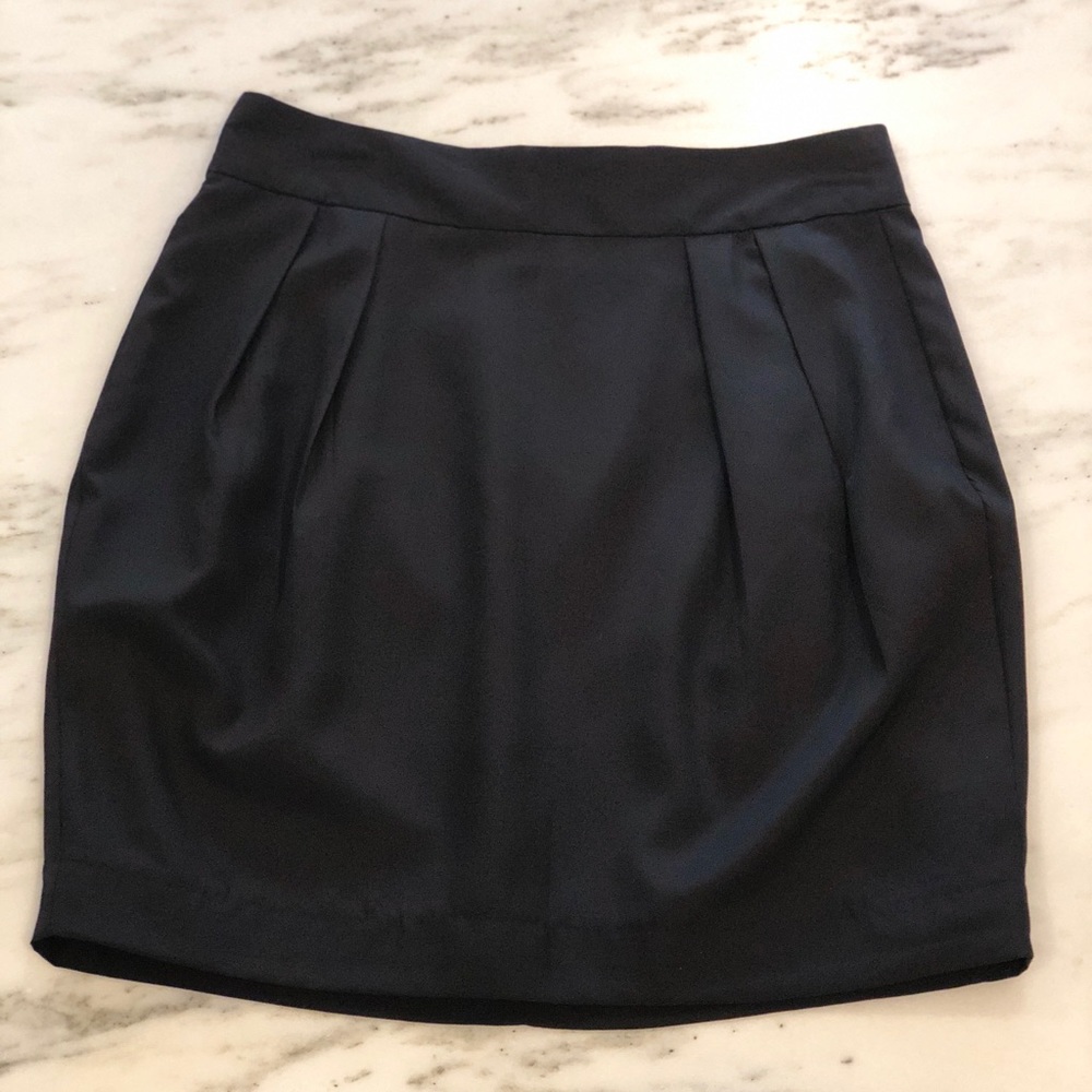 Banana Republic Black pleated mini